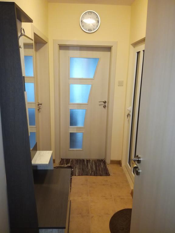 Apartment Central Warna Zewnętrze zdjęcie