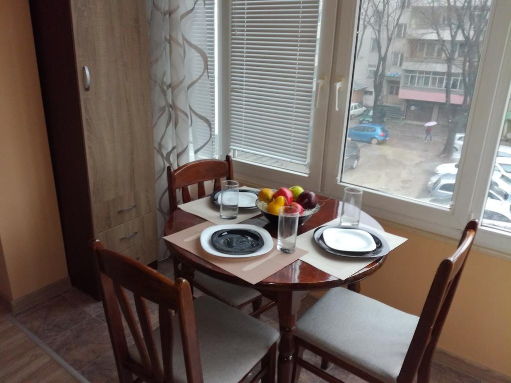 Apartment Central Warna Zewnętrze zdjęcie