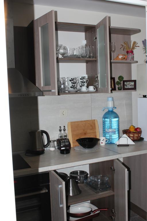 Apartment Central Warna Zewnętrze zdjęcie