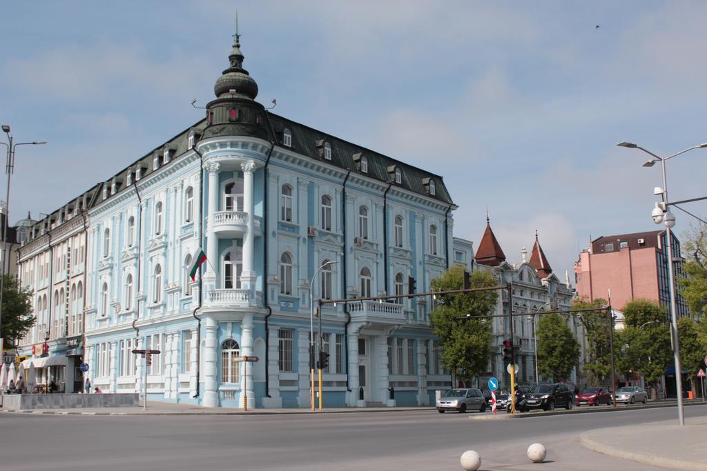 Apartment Central Warna Zewnętrze zdjęcie