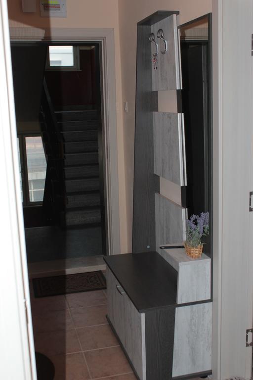 Apartment Central Warna Zewnętrze zdjęcie