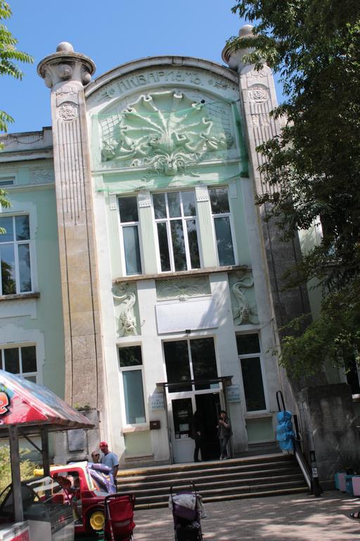 Apartment Central Warna Zewnętrze zdjęcie